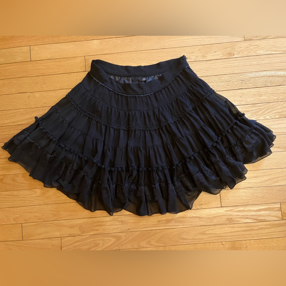 Forever 21 Black Bubble Lace Mini Skirt